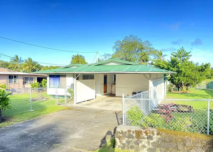 The Hilo Homebase - Charming 3 Bedroom Hilo Home, With Ac!